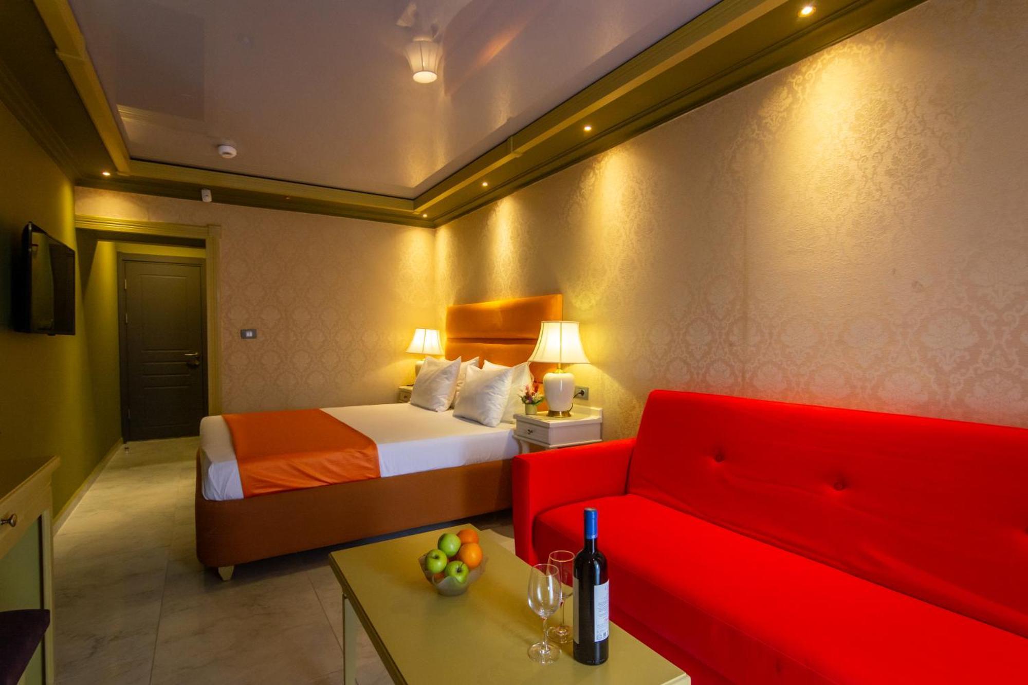 Hotel Craiova By Phoenicia Blue View Олимп Экстерьер фото